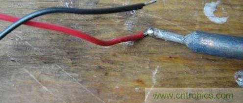 想減少電費(fèi)嗎？DIY一個(gè)迷你風(fēng)力發(fā)電機(jī)吧