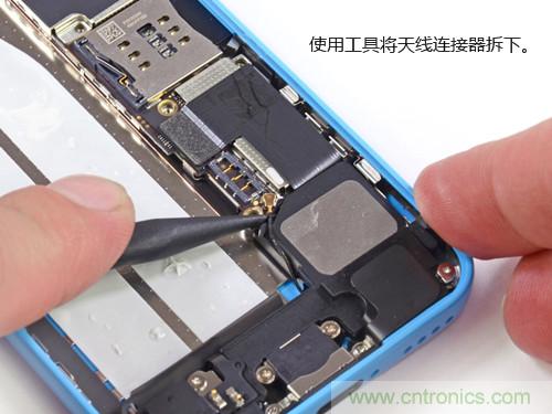 內(nèi)部能否出“彩”？“五彩機身”iPhone 5C拆解揭秘