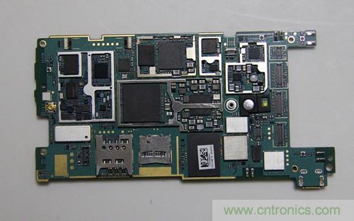 拆解4G新機索尼M35t：用料十足，易于維修