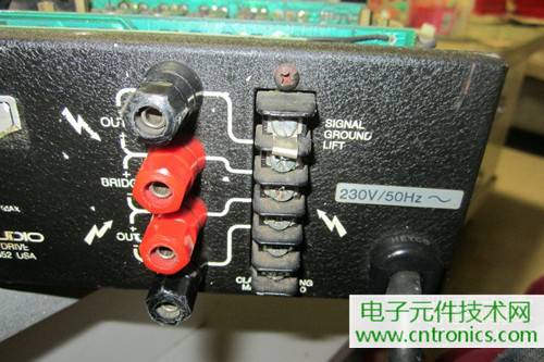 用料很給力！專業(yè)后級功放美國高峰FA1201拆解