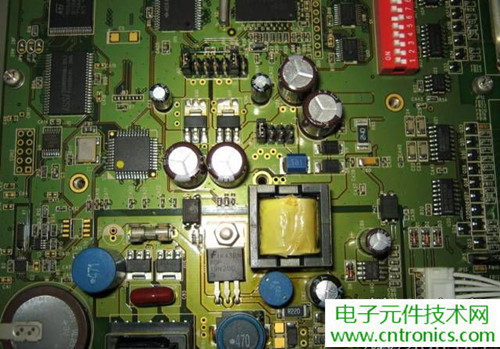 觸摸屏售價(jià)過萬？一臺(tái)工控設(shè)備觸摸屏拆解