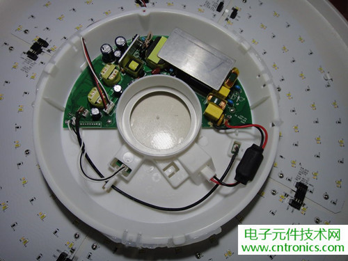 高端大氣上檔次！智能遙控調(diào)光LED吸頂燈拆解