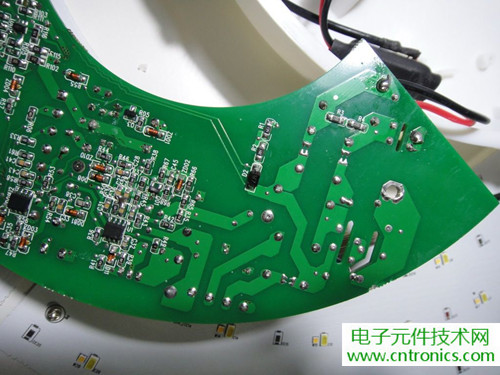 高端大氣上檔次！智能遙控調(diào)光LED吸頂燈拆解