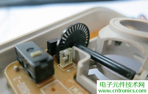 殿堂級機械鼠標拆解：嘆精致做工！