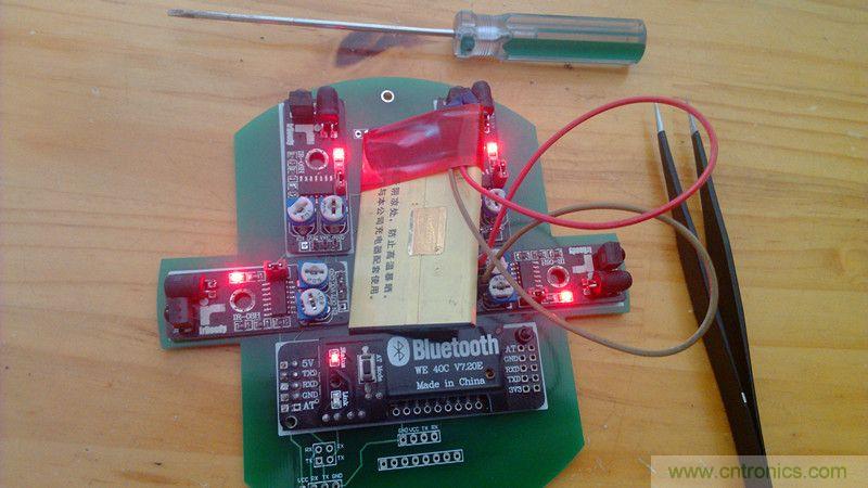 牛人力作！PCB版藍(lán)牙智能小車DIY