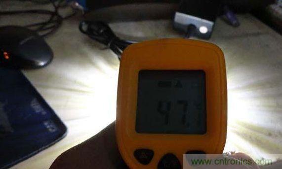 變廢為寶！風(fēng)扇散熱器變身山寨LED燈