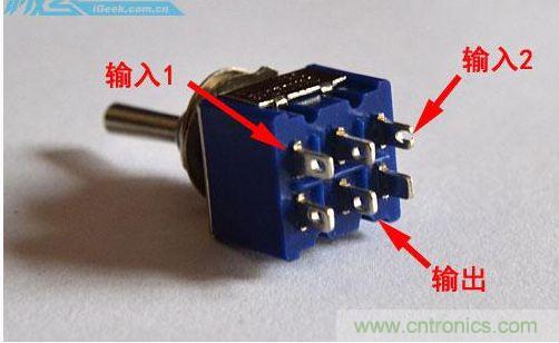 DIY：自制超炫音頻分配器，實現(xiàn)音箱共用