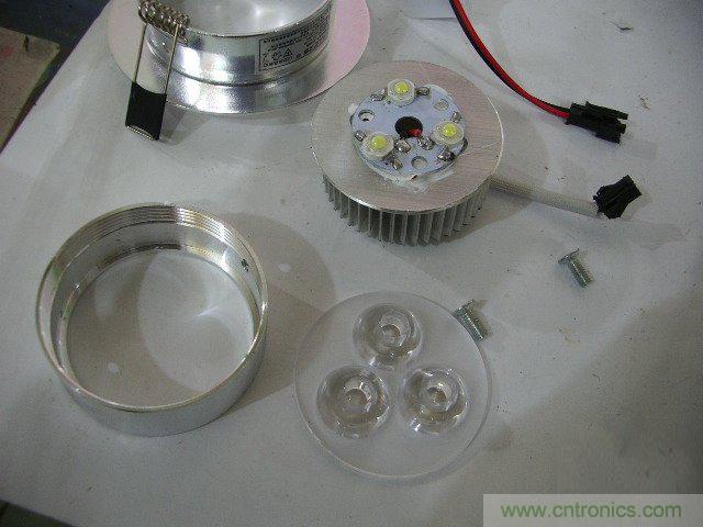 DIY：大雄家的路燈，帶你找回童年的記憶