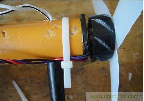 創(chuàng)意DIY！迷你風力發(fā)電機！