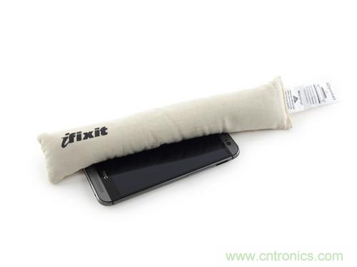 牛人強(qiáng)拆！新HTC One(M8)真機(jī)精密做工難修理