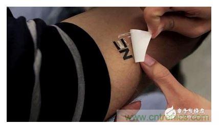  像貼紙一樣，汗水發(fā)電