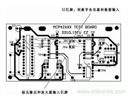 采用這種新的布線，將模擬線路和數(shù)字線路隔離開了。增大走線之間的距離，基本消除了在前面布線中造成干擾的數(shù)字噪聲。