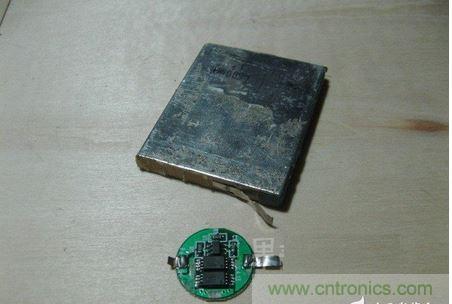 DIY頭戴式藍(lán)牙耳機(jī)，