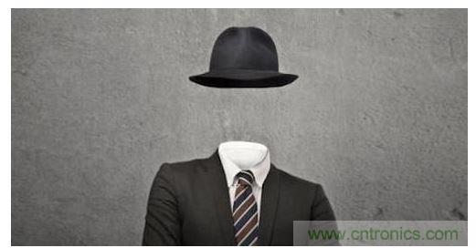 式隱形斗篷利用主動式組件與被動式超穎材料，可望進一步縮減斗篷尺寸，使其更適合個人使用