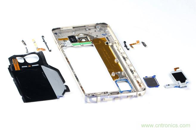 Galaxy Note5拆解，與S系列差距日漸模糊