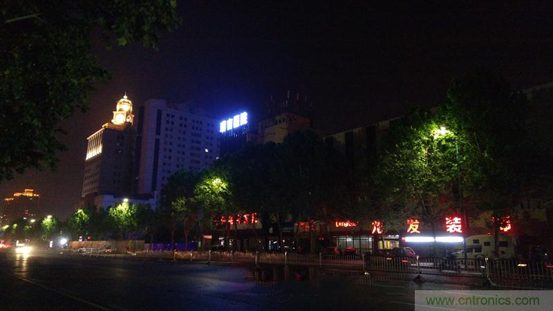 無(wú)邊框的 nubia Z9 ，一款既有驚喜，又有驚艷的智能手機(jī)