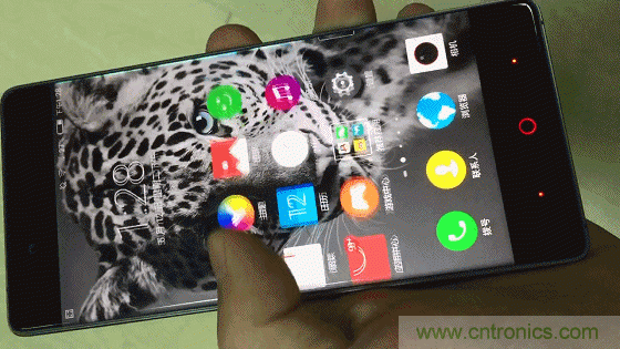 無(wú)邊框的 nubia Z9 ，一款既有驚喜，又有驚艷的智能手機(jī)