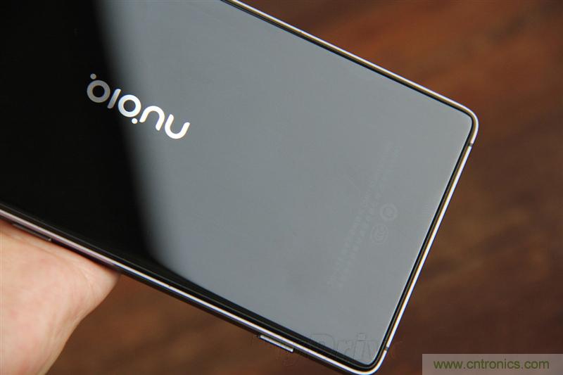 無(wú)邊框的 nubia Z9 ，一款既有驚喜，又有驚艷的智能手機(jī)