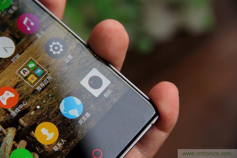無(wú)邊框的 nubia Z9 ，一款既有驚喜，又有驚艷的智能手機(jī)
