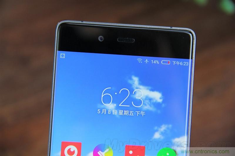 無(wú)邊框的 nubia Z9 ，一款既有驚喜，又有驚艷的智能手機(jī)