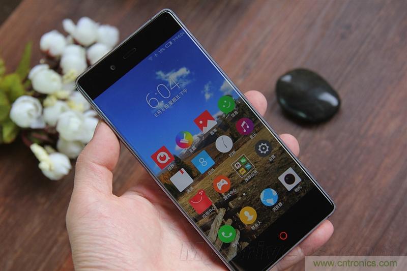 無(wú)邊框的 nubia Z9 ，一款既有驚喜，又有驚艷的智能手機(jī)