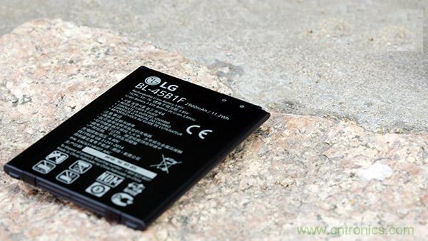 業(yè)界良心 LG V10 評測:剛毅、冷峻，不失人性化