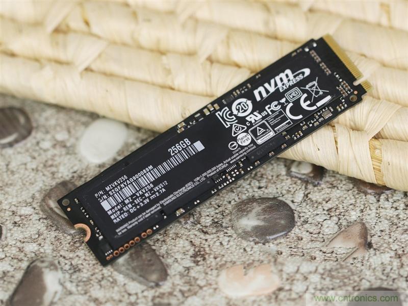 真的性能過剩？揭秘 CPU 對 SSD 的影響