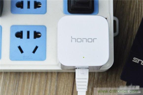 大House也能隨心連，榮耀WiFi穿墻寶評測