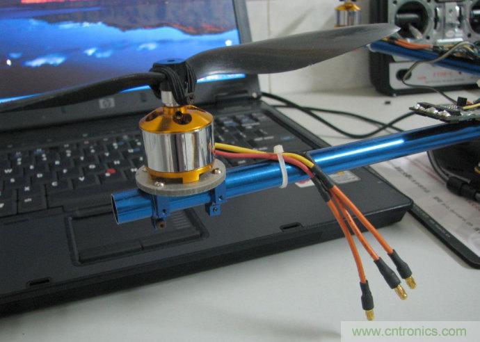 無人機(jī) DIY 制作全過程，酷得不要不要的！