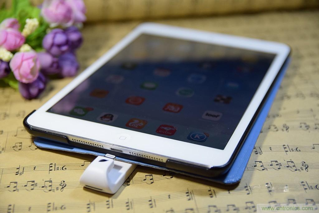 不越獄，就能隨意給iPad增容的影音娛樂利器