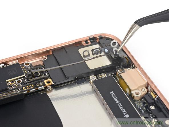 iPhone 8首拆：無線充電版本的iPhone 7？