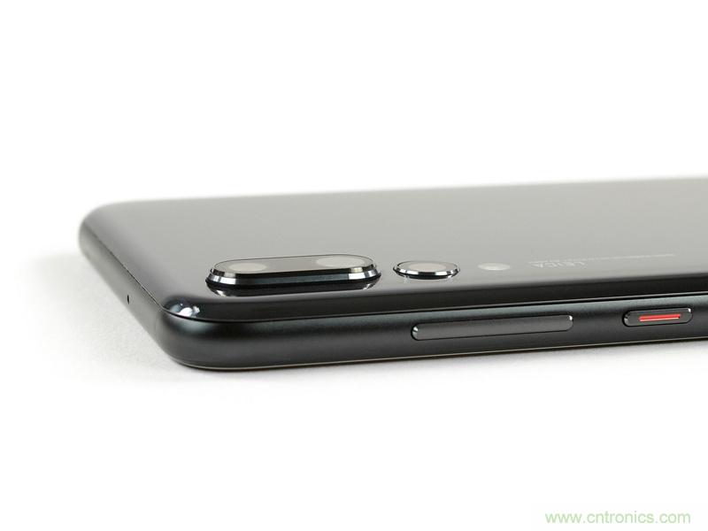 拆解華為P20 Pro:后置三攝都有硬件級光學(xué)防抖