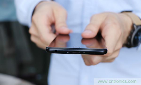 魅族M15拆解：做工精致，壓感Home鍵采用中國芯